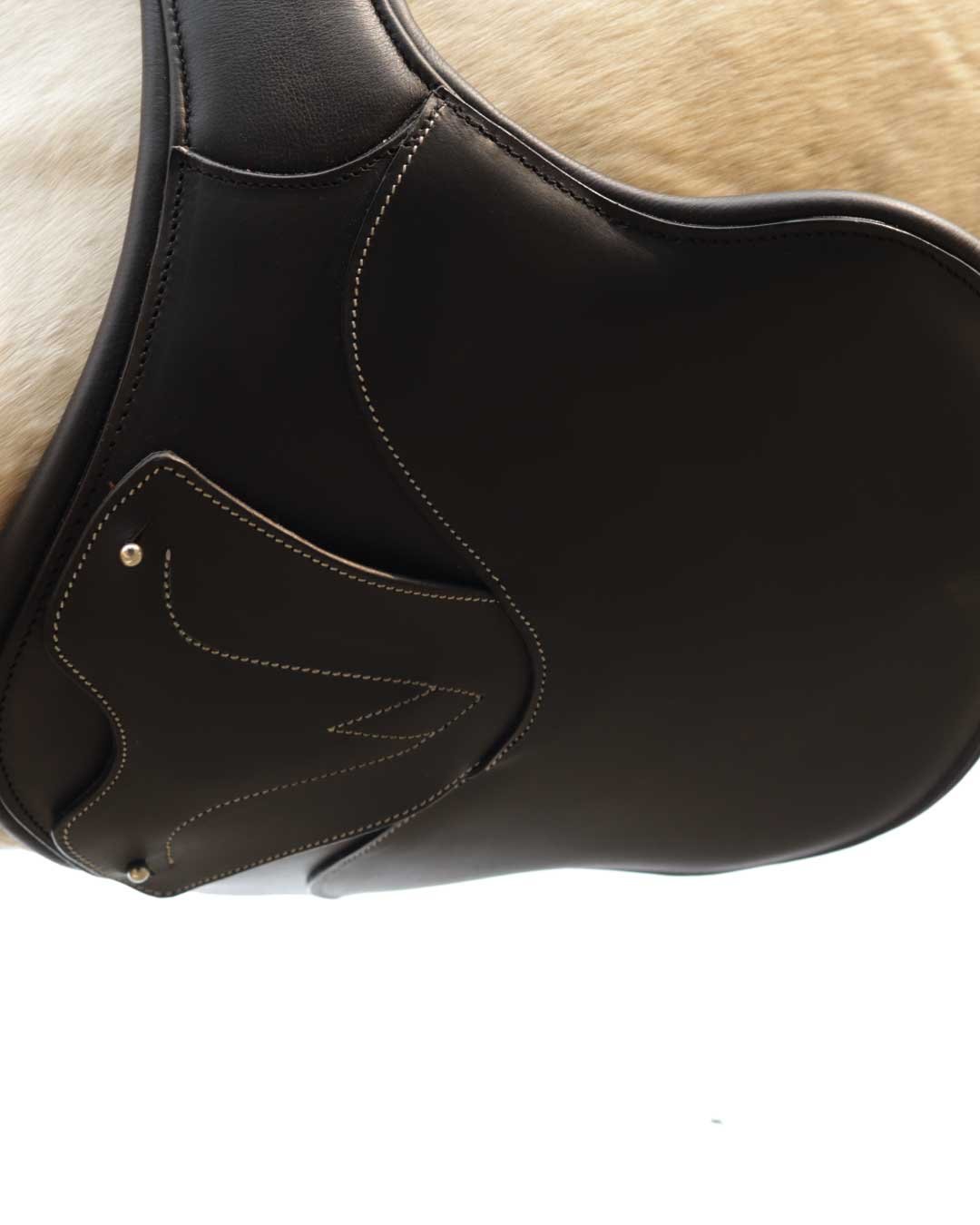 Tajmahal leather stud girth with carabiner cover panel