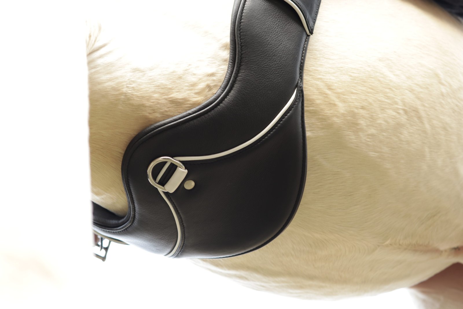 Tajmahal ultra soft leather short standard - Image 3